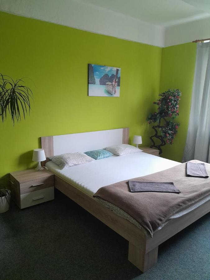 Motel Grado Прага Экстерьер фото